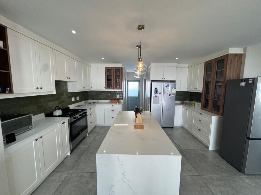 3 Bedroom Property for Sale in Blue Lagoon Western Cape